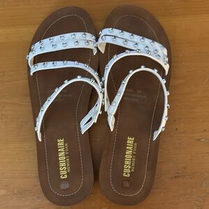 Women’s sandals